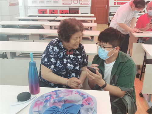 濰坊護(hù)理職業(yè)學(xué)院 “五為”志愿服務(wù)進(jìn)社區(qū)，中醫(yī)養(yǎng)生保健助力老年人智慧健康生活